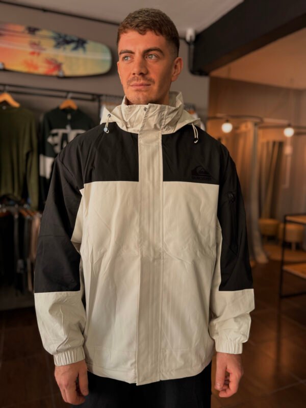 IMG_2168 Campera Quiksilver Bicolor Beige & Negro