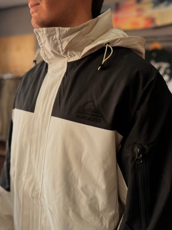 IMG_2169 Campera Quiksilver Bicolor Beige & Negro