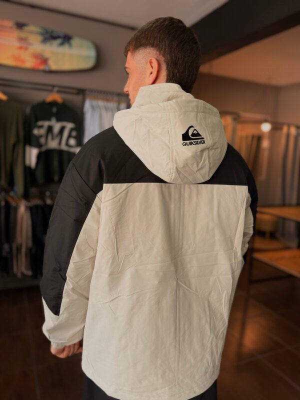 IMG_2176 Campera Quiksilver Bicolor Beige & Negro